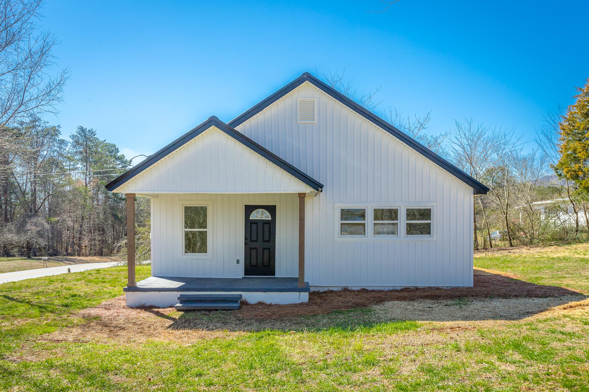 9742 Highway 193 Property Photo