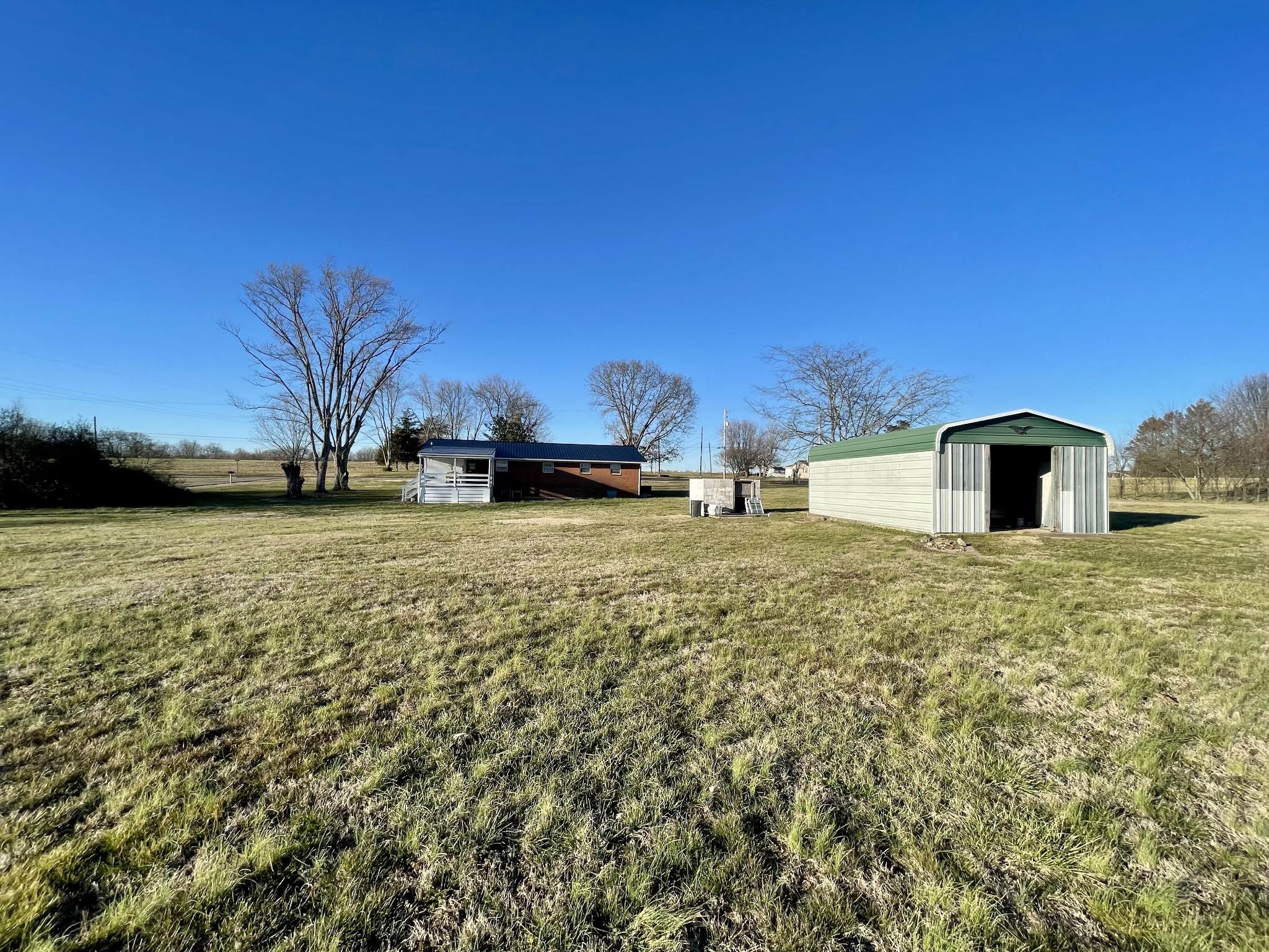 729 Weakley Creek Rd Property Photo 5