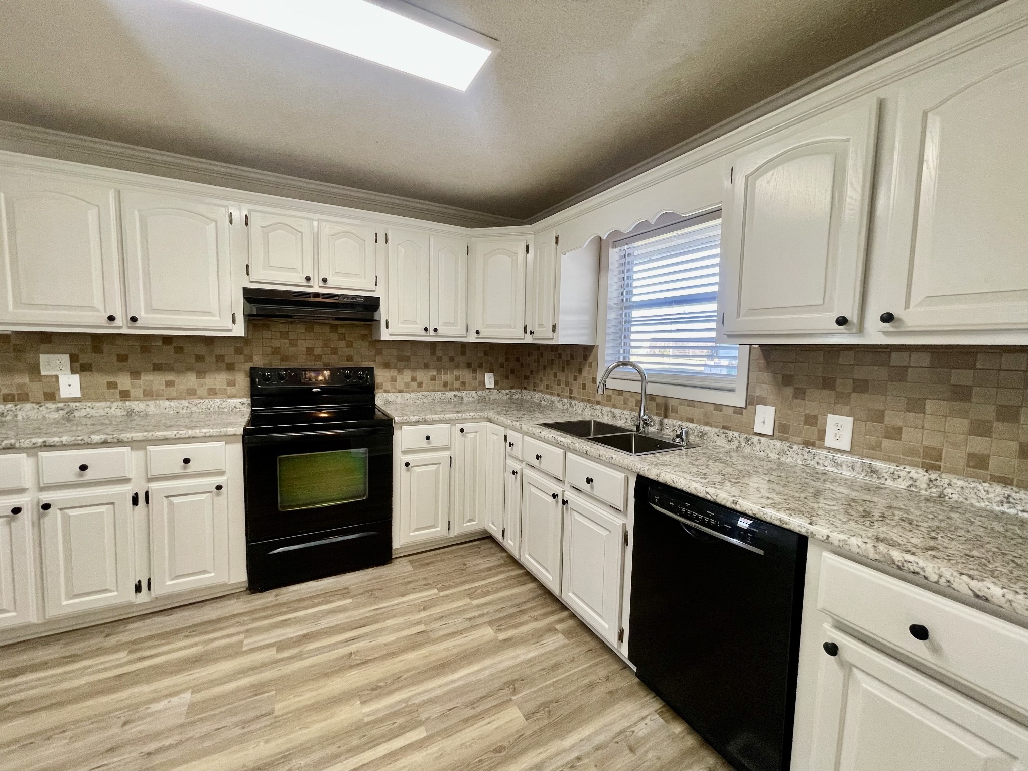 729 Weakley Creek Rd Property Photo 11