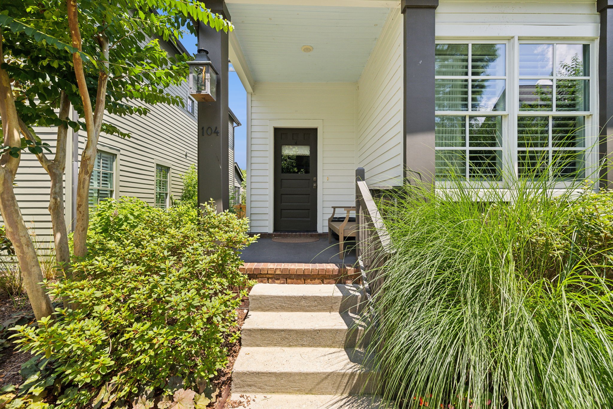 104 Cottage Ln Property Photo 6