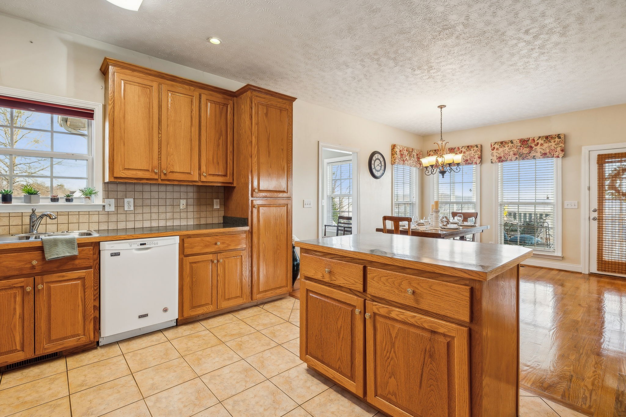 480 Turtle Point Ln Property Photo 16