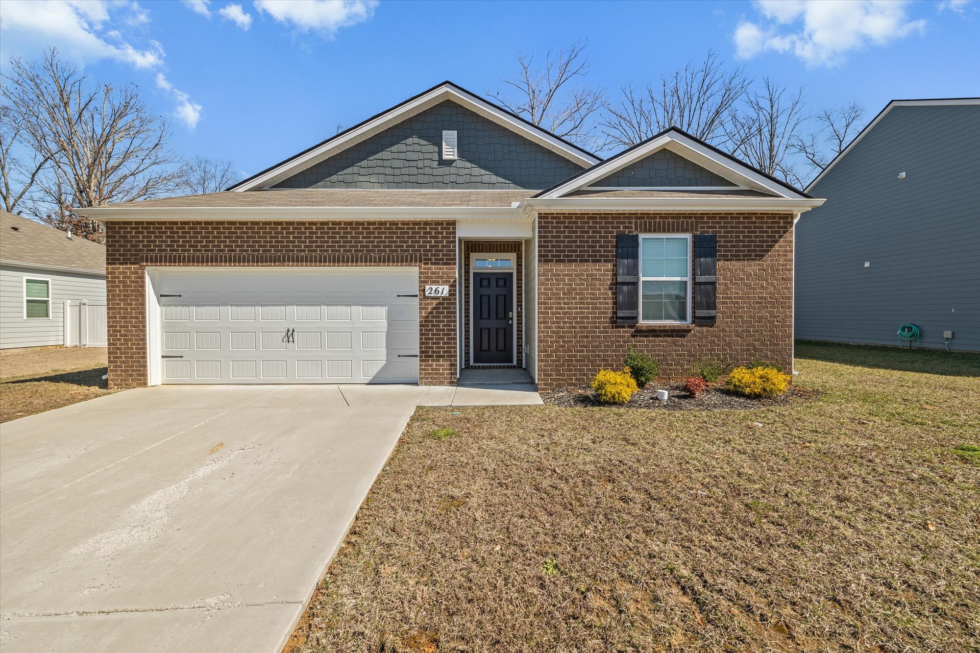 261 Harris Ln Property Photo