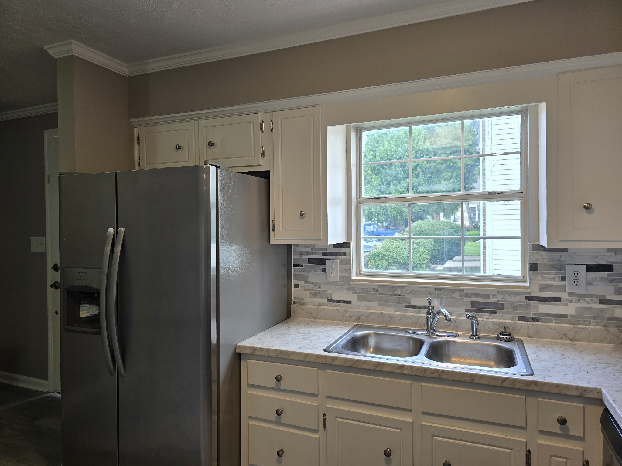 112 Greenland Ct Property Photo 5