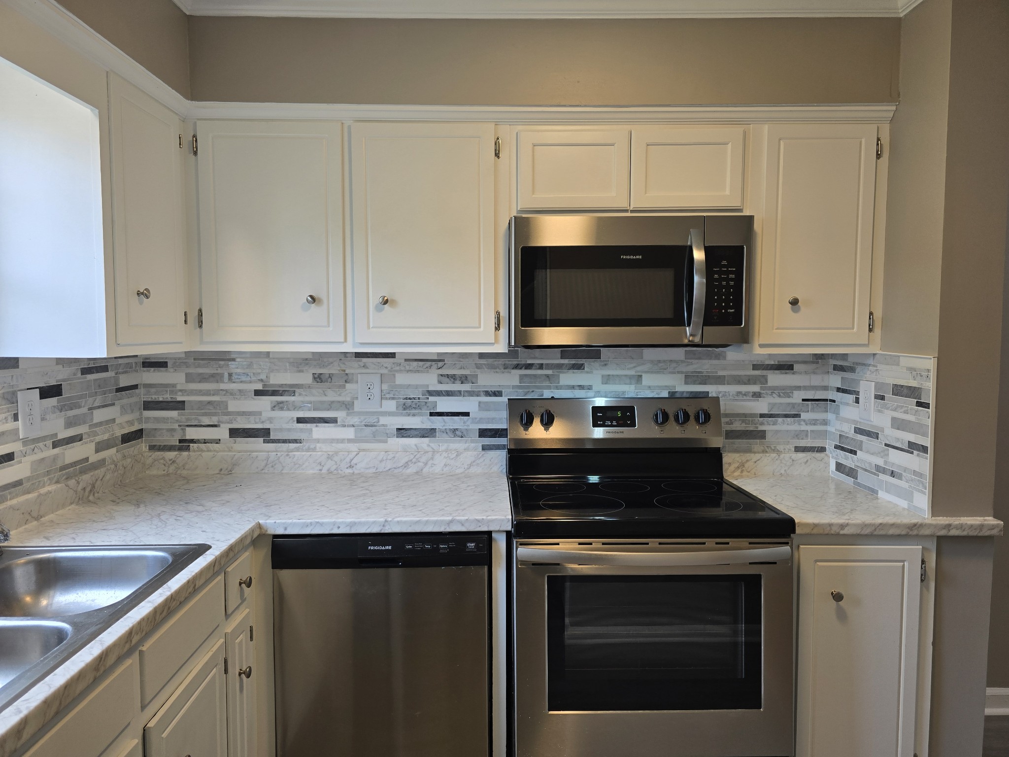 112 Greenland Ct Property Photo 6