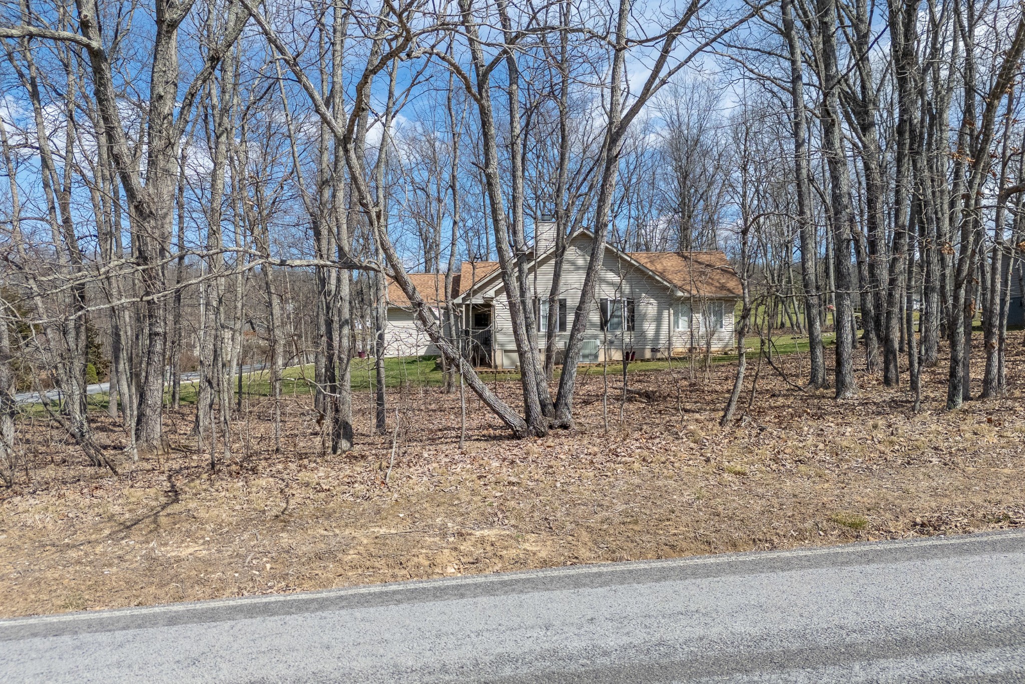 175 Greenwood Rd Property Photo 3