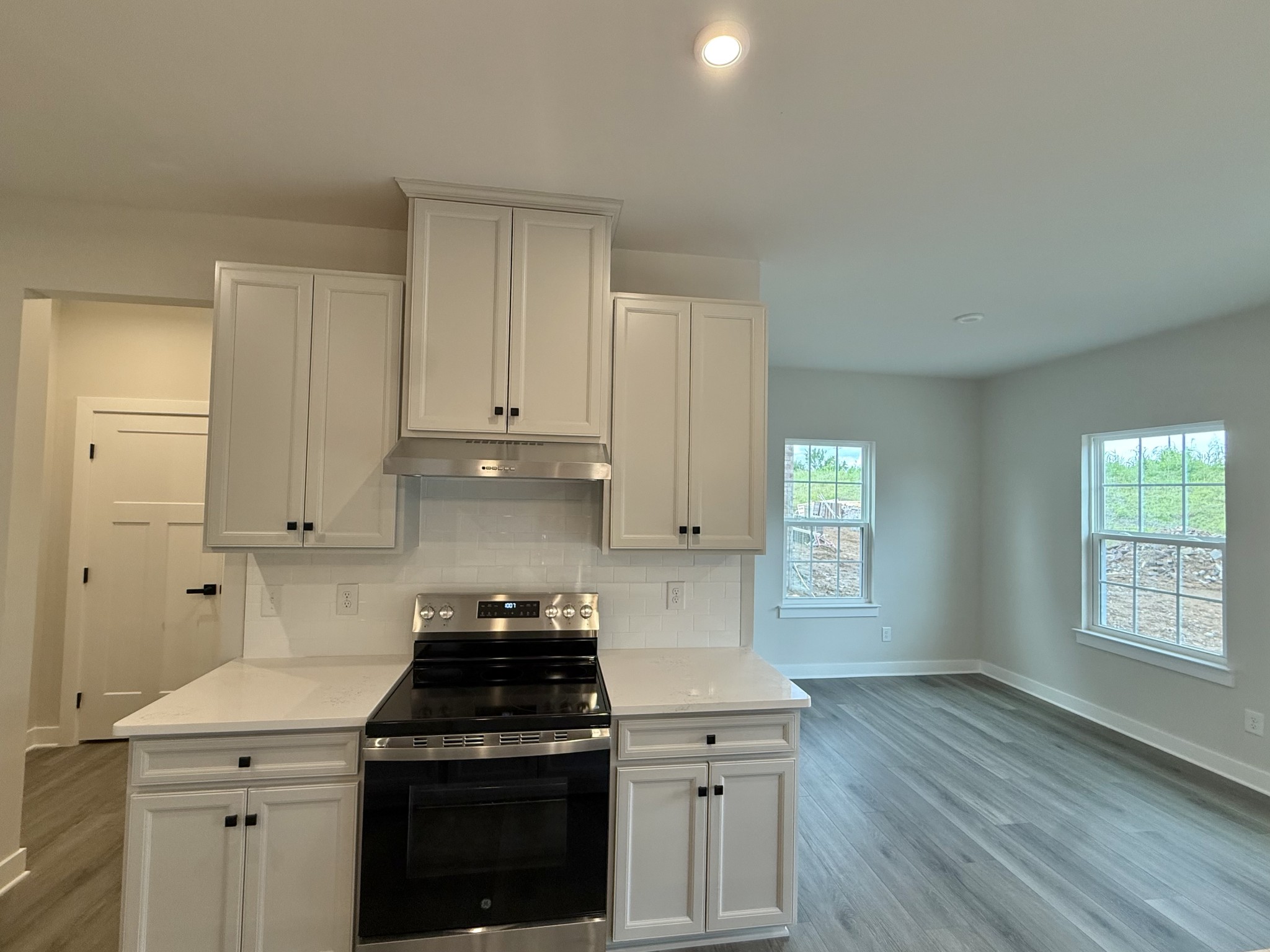 1153 Savannah Ave Property Photo 9