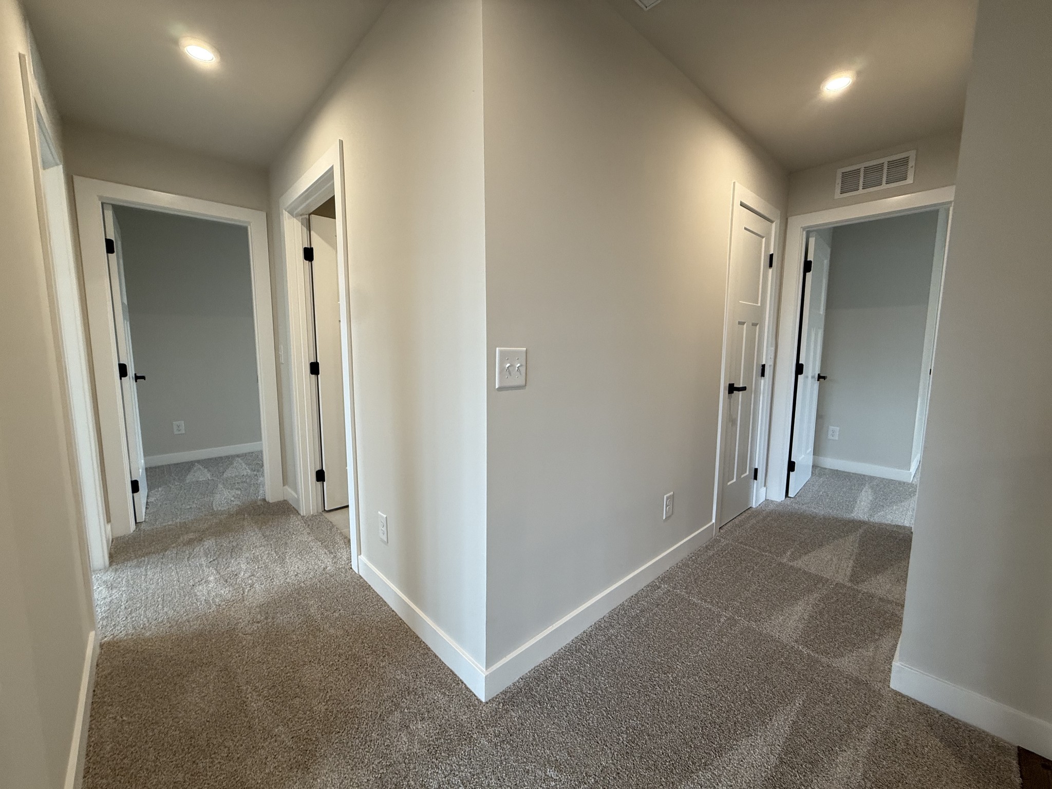 1153 Savannah Ave Property Photo 22