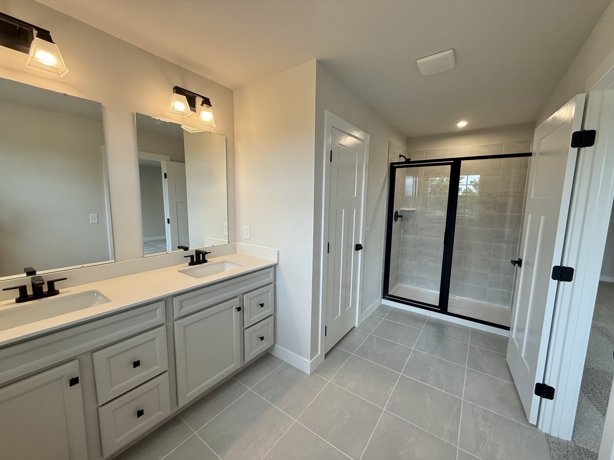 1153 Savannah Ave Property Photo 35