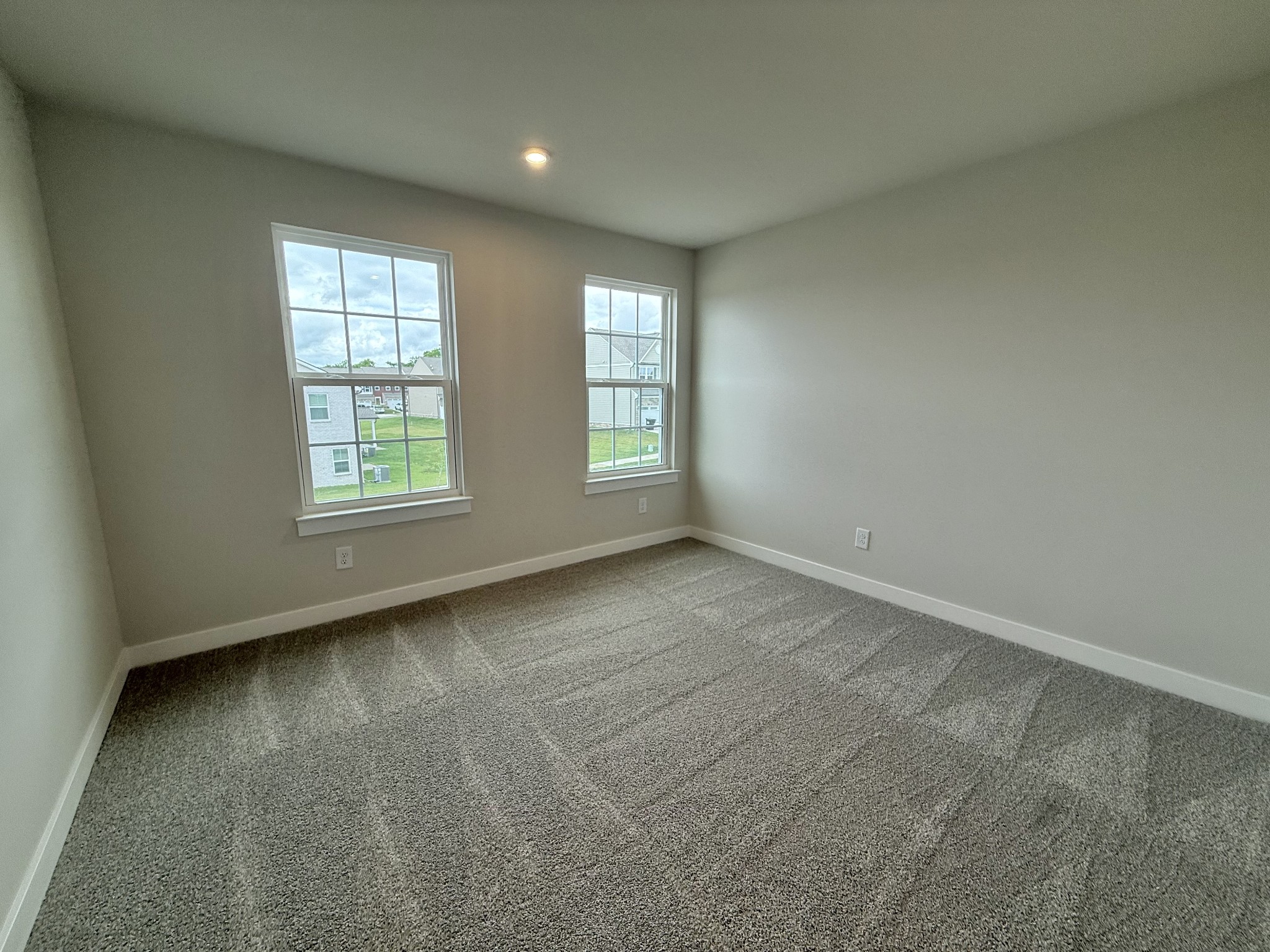 1153 Savannah Ave Property Photo 38
