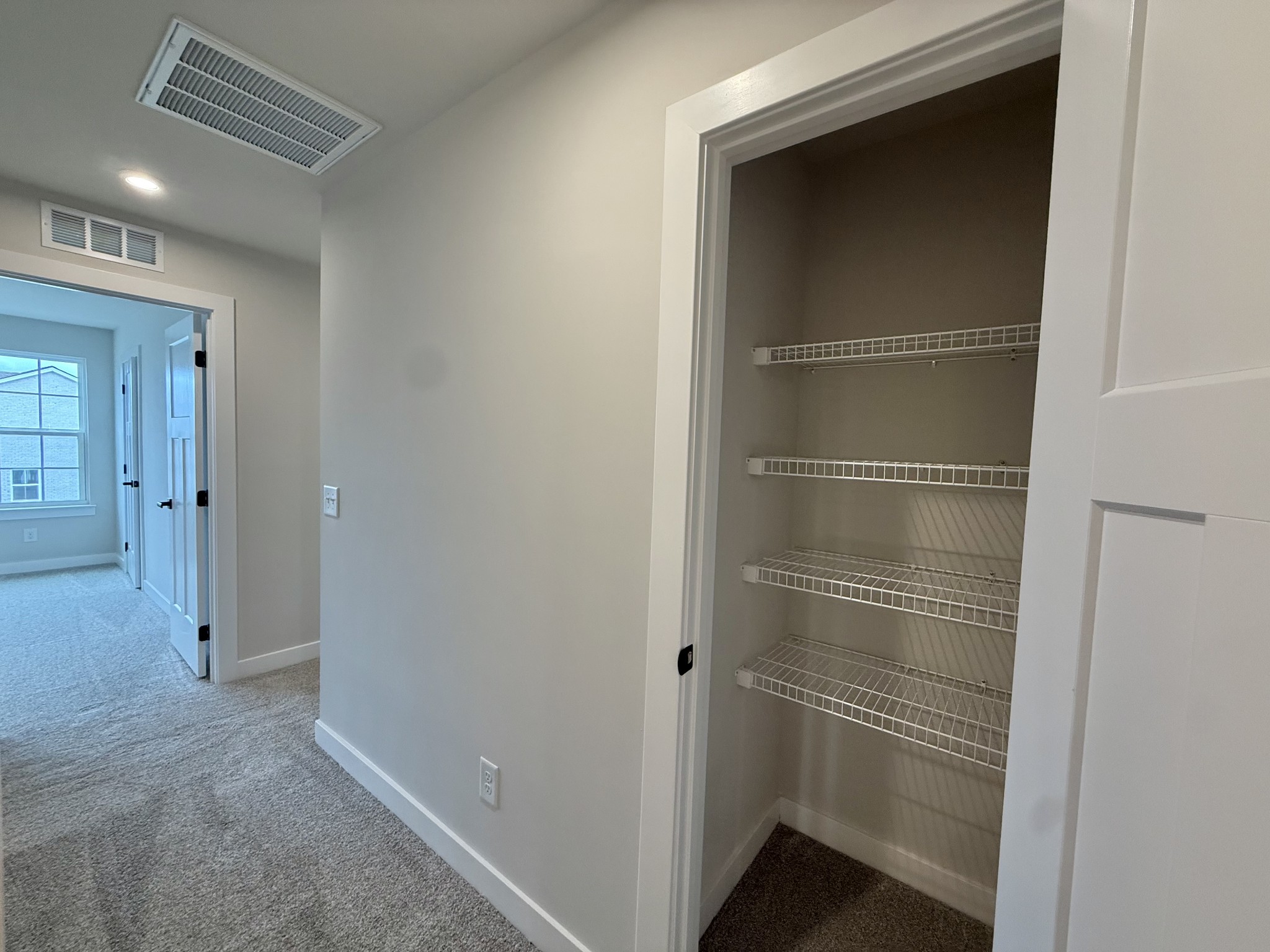 1153 Savannah Ave Property Photo 43