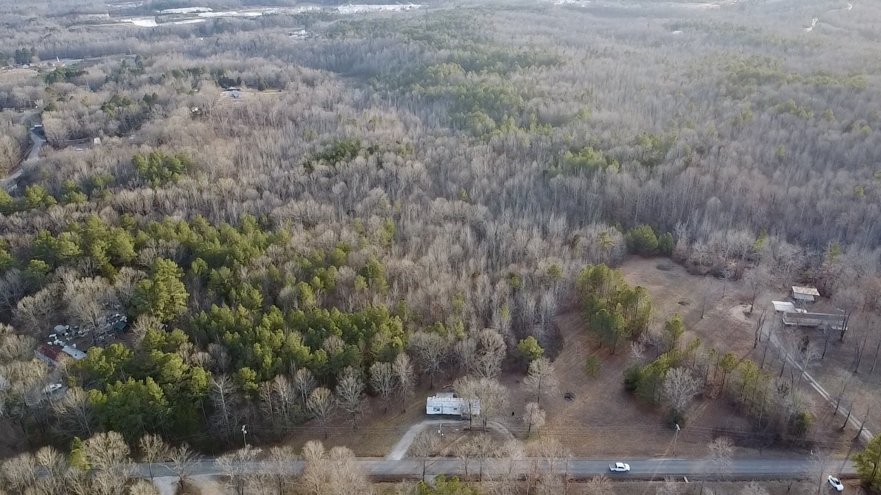 3295 Mt Carmel Rd Property Photo 4