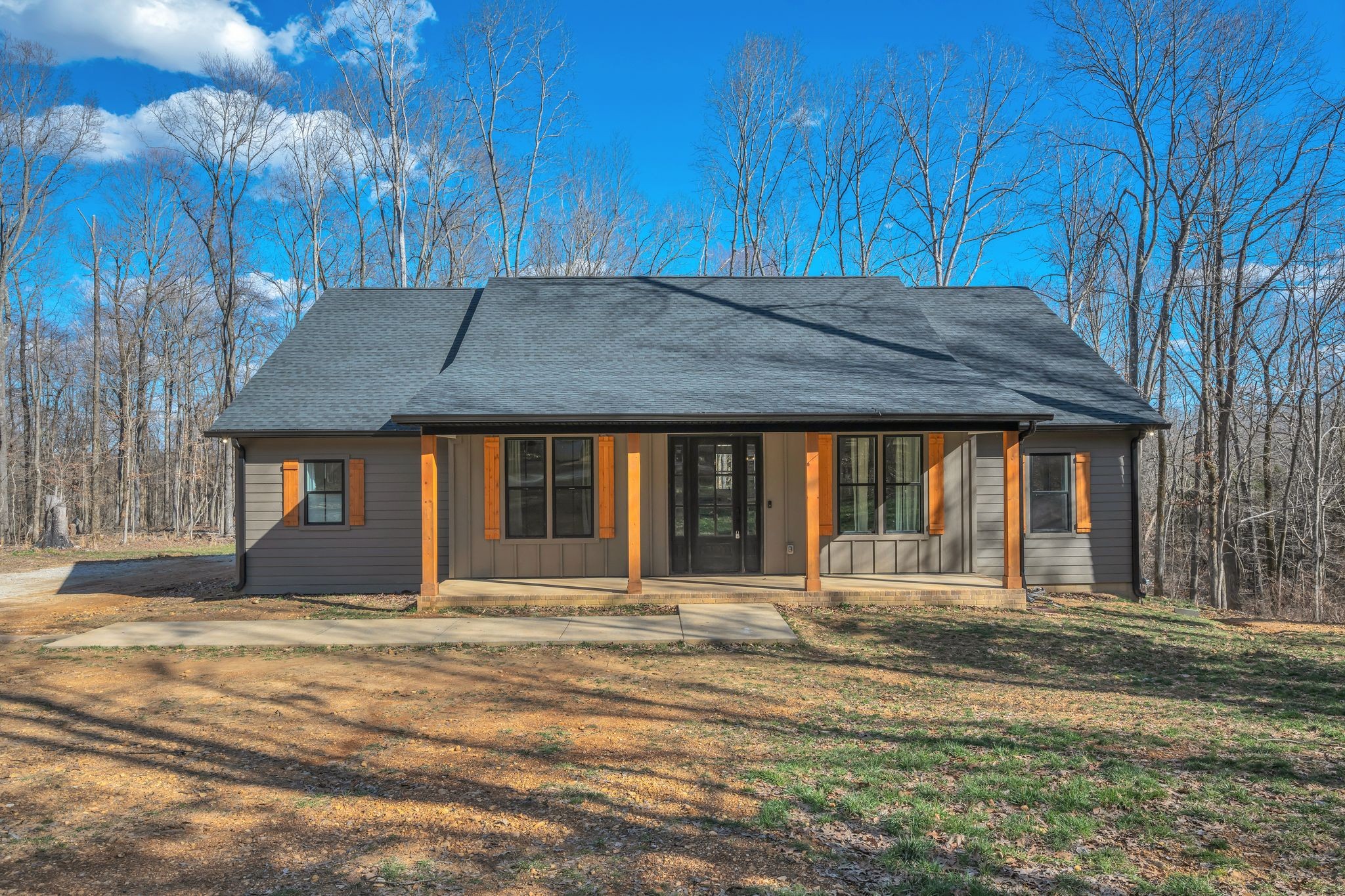 988 Slaydenwood Rd Property Photo