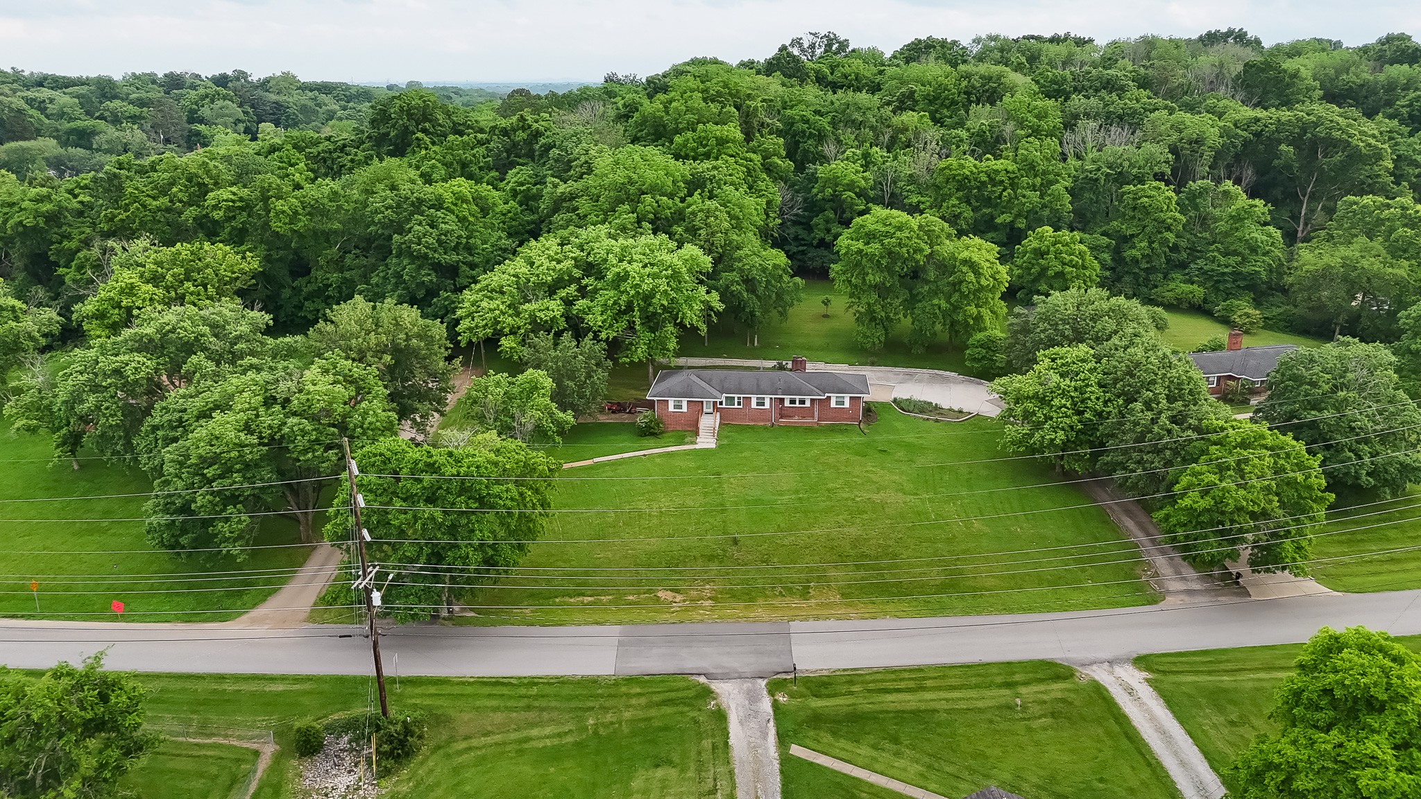 210 Shevel Dr Property Photo 2