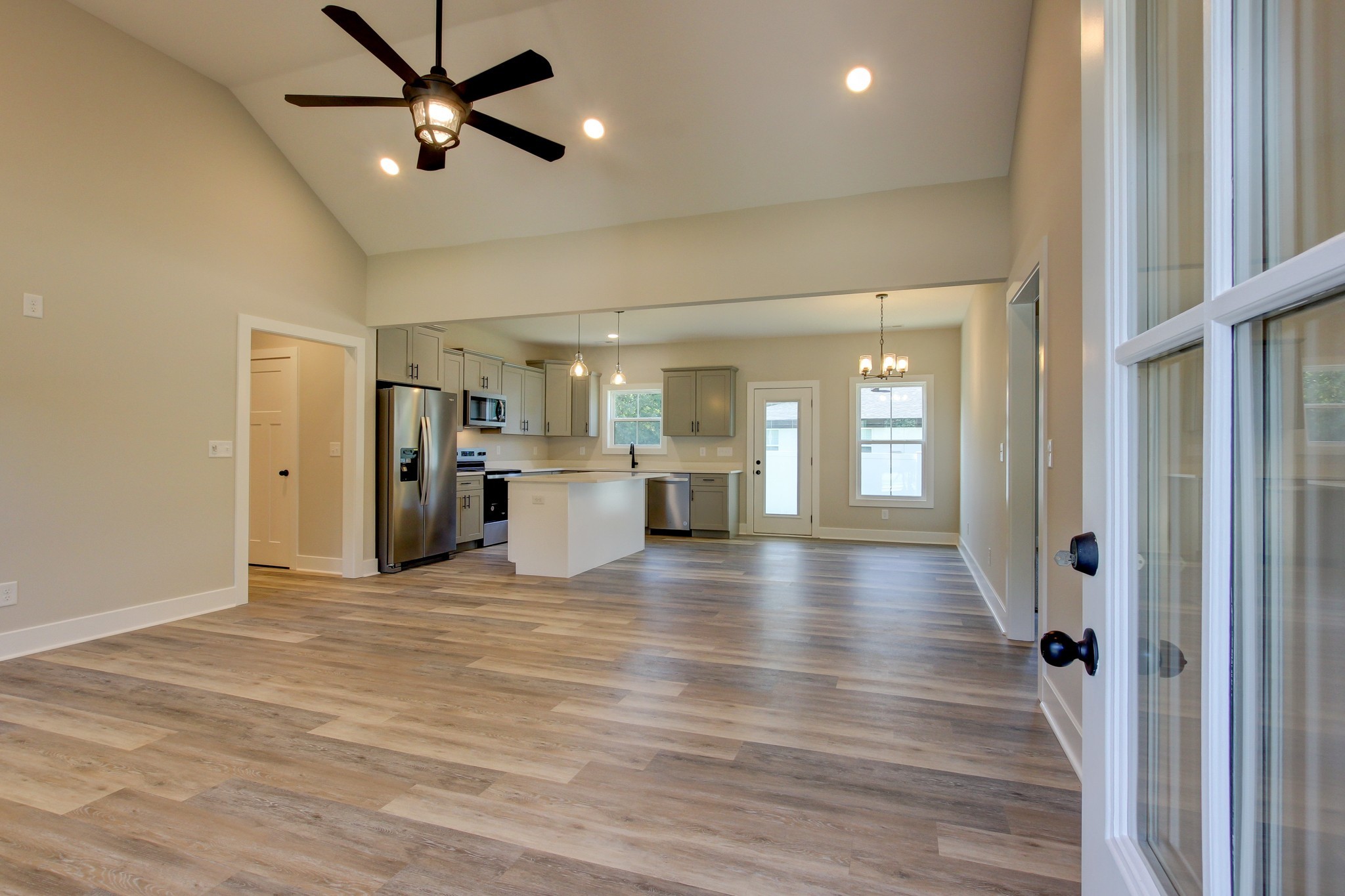4078 Albright Cir Property Photo 6