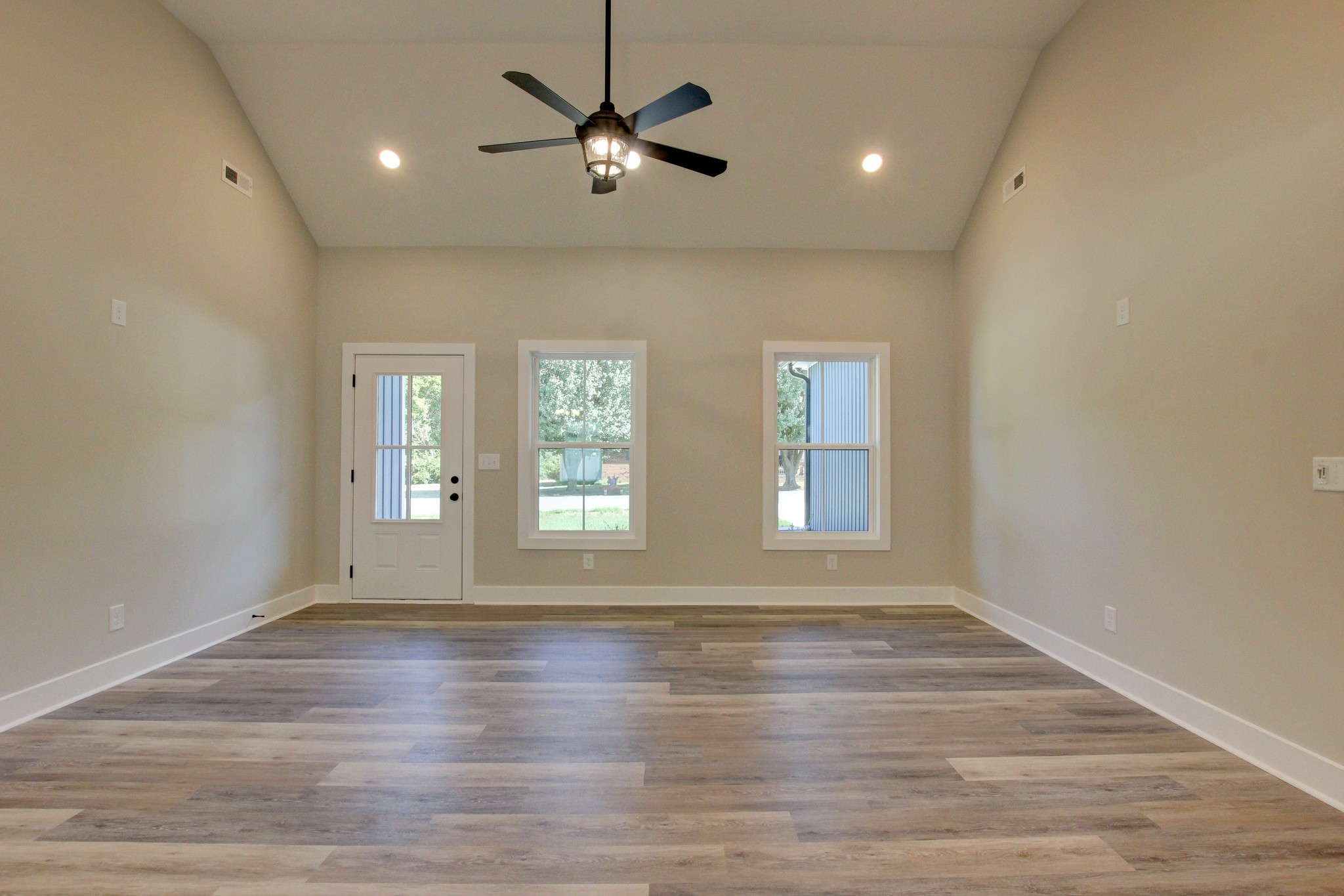4078 Albright Cir Property Photo 11