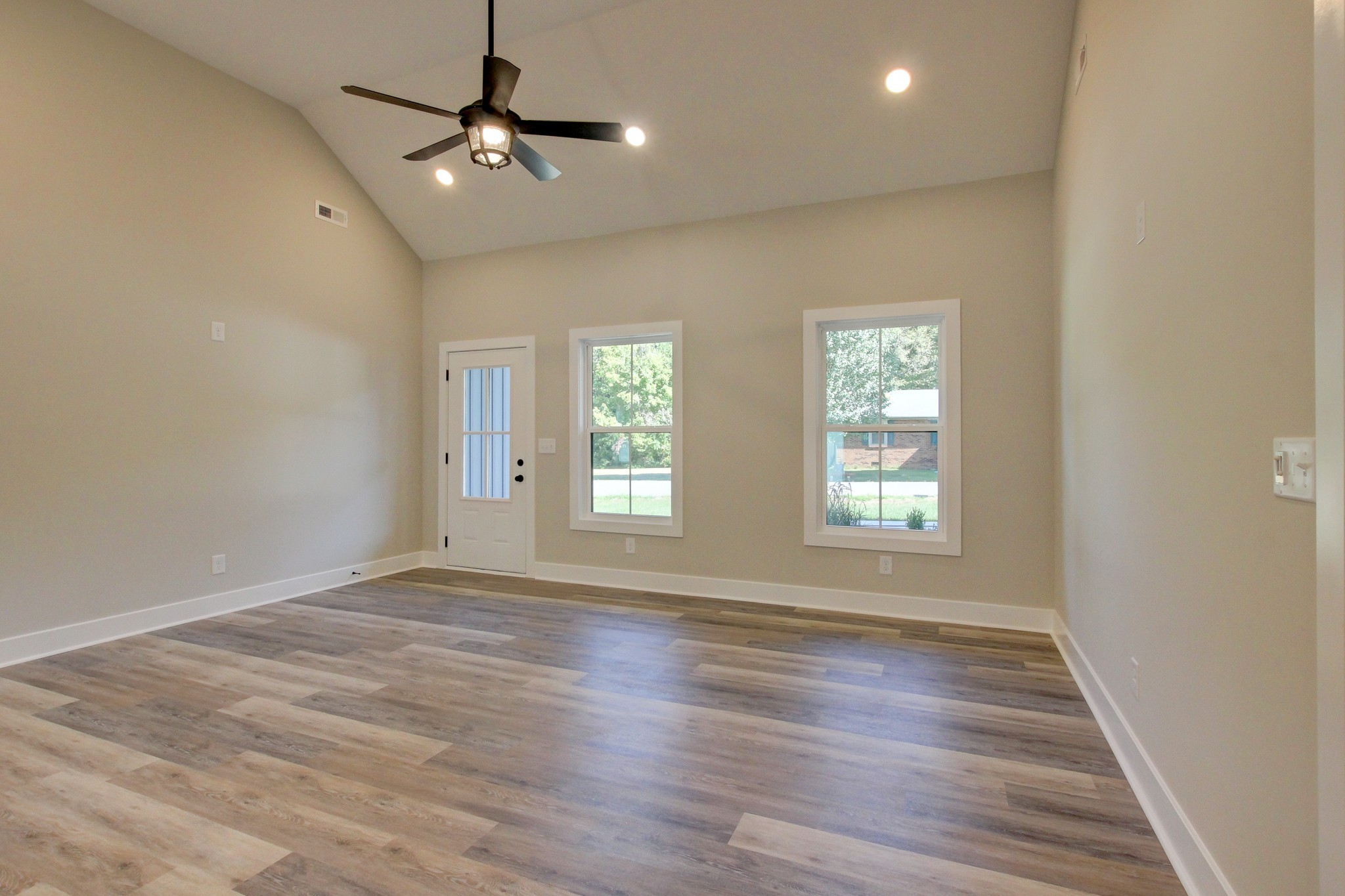 4078 Albright Cir Property Photo 12