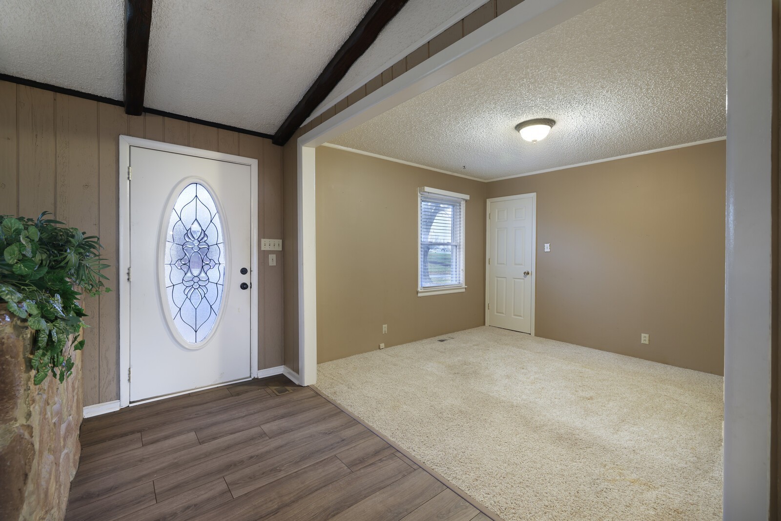 157 Hillcrest Cir Property Photo 7