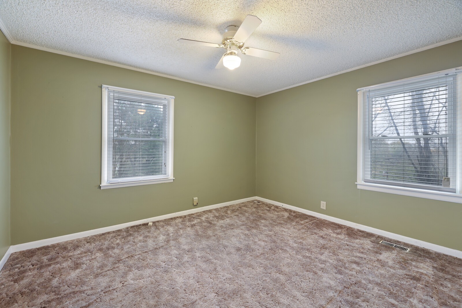 157 Hillcrest Cir Property Photo 27