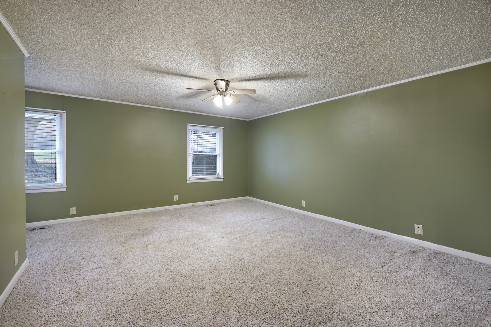 157 Hillcrest Cir Property Photo 31