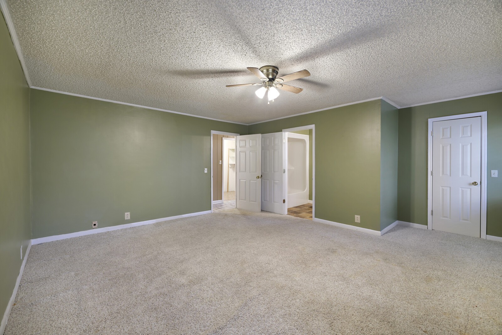 157 Hillcrest Cir Property Photo 33