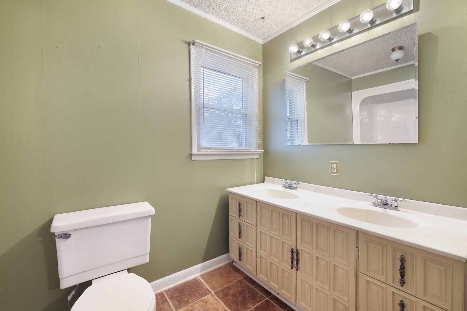 157 Hillcrest Cir Property Photo 34