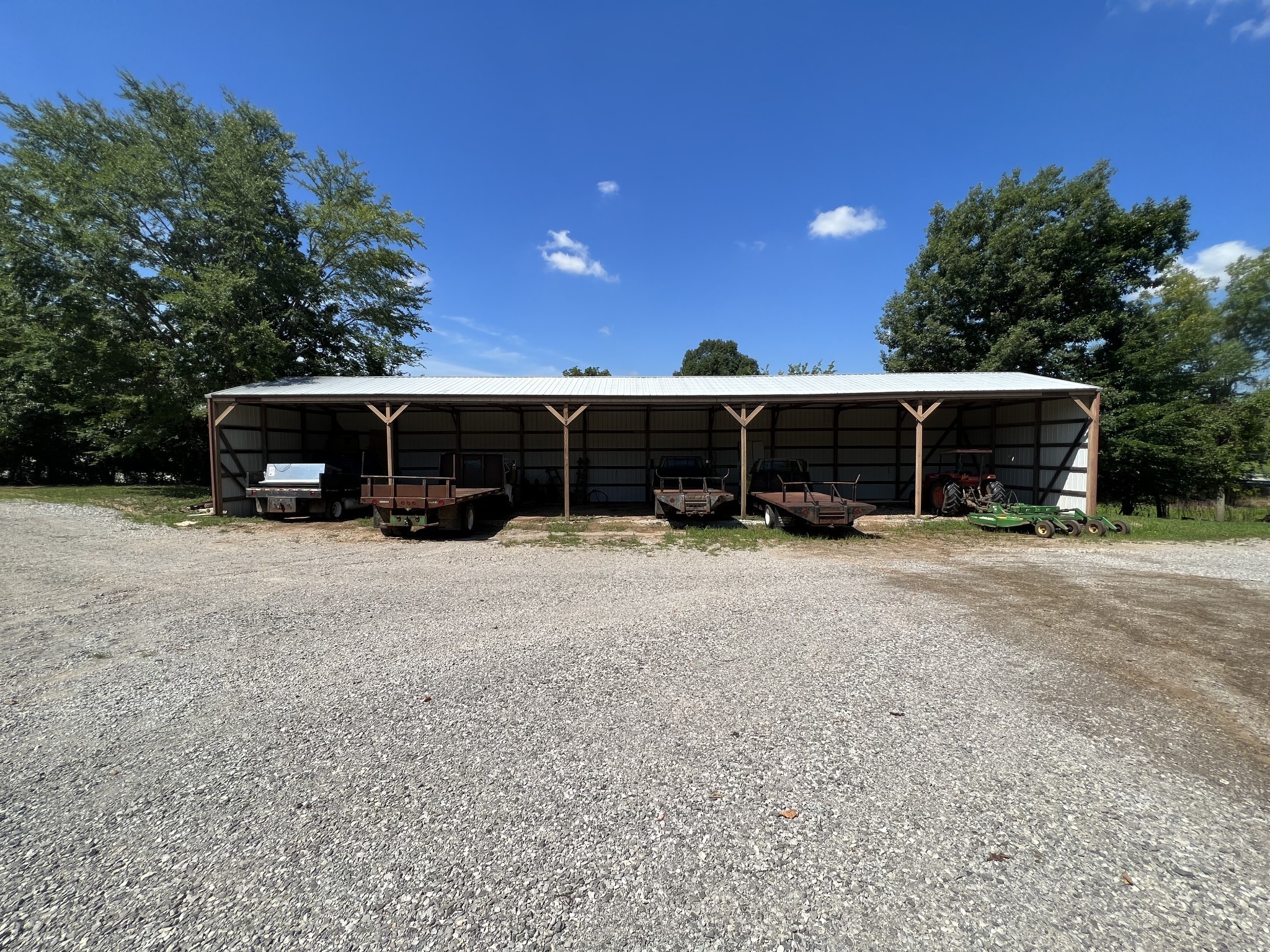 10279 Manchester Hwy Property Photo 5
