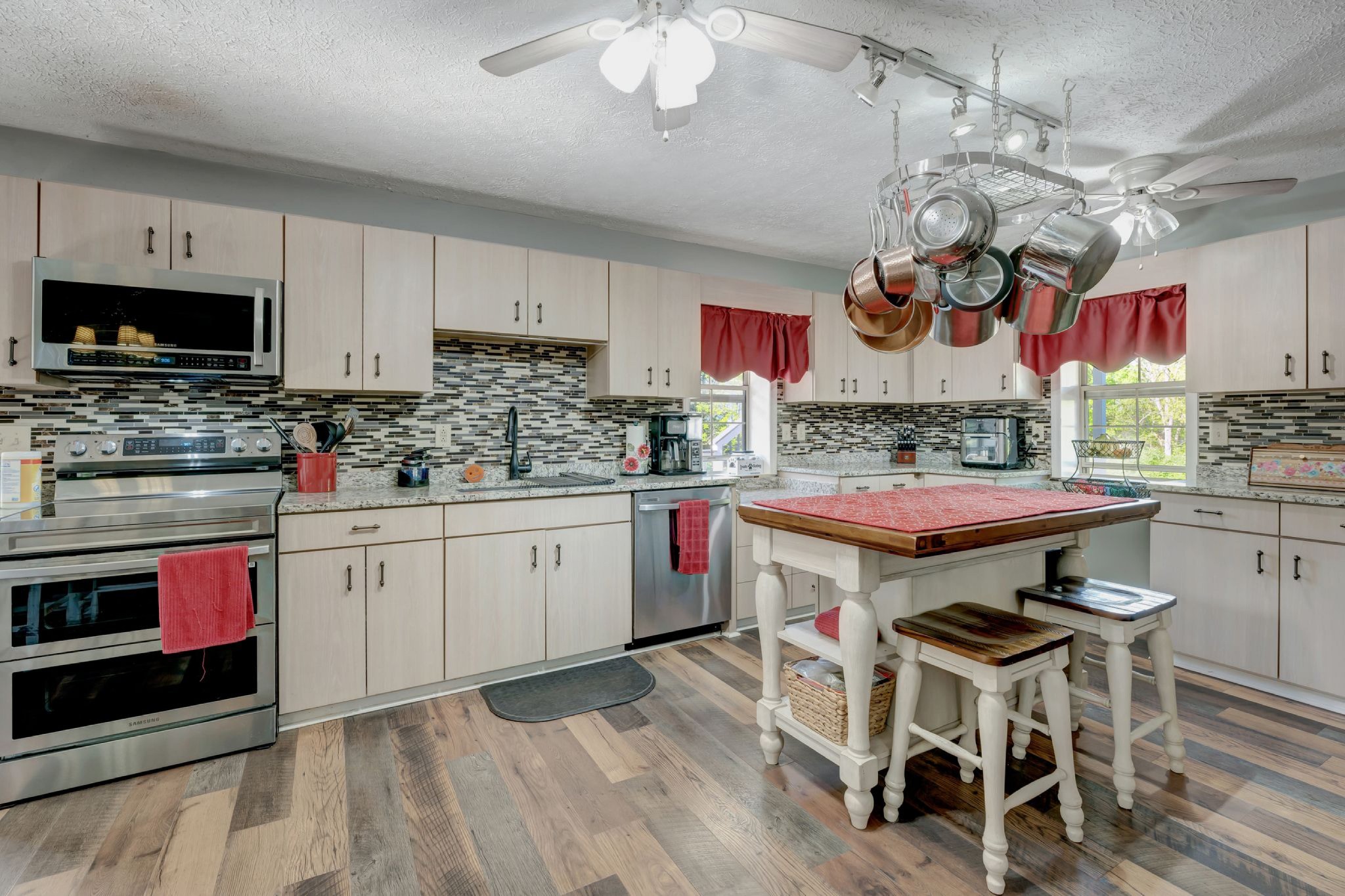 701 Rome Pike Property Photo 35