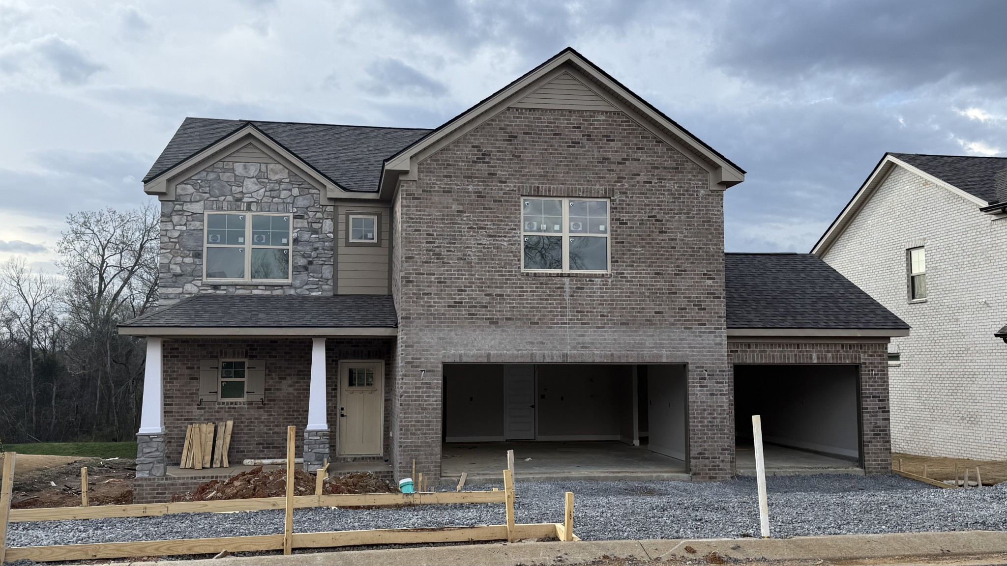 827 Stovers Glen Property Photo 1