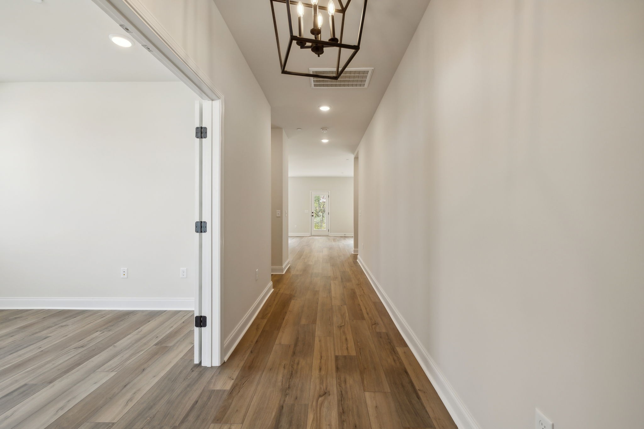 113 Cannonade Court Property Photo 5