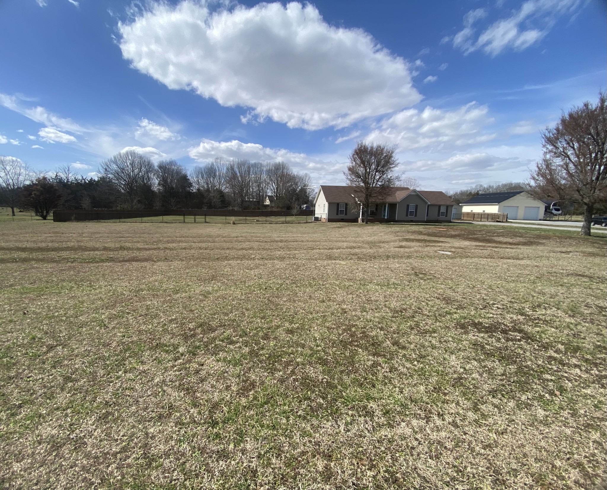 140 Broomsage Cir Property Photo