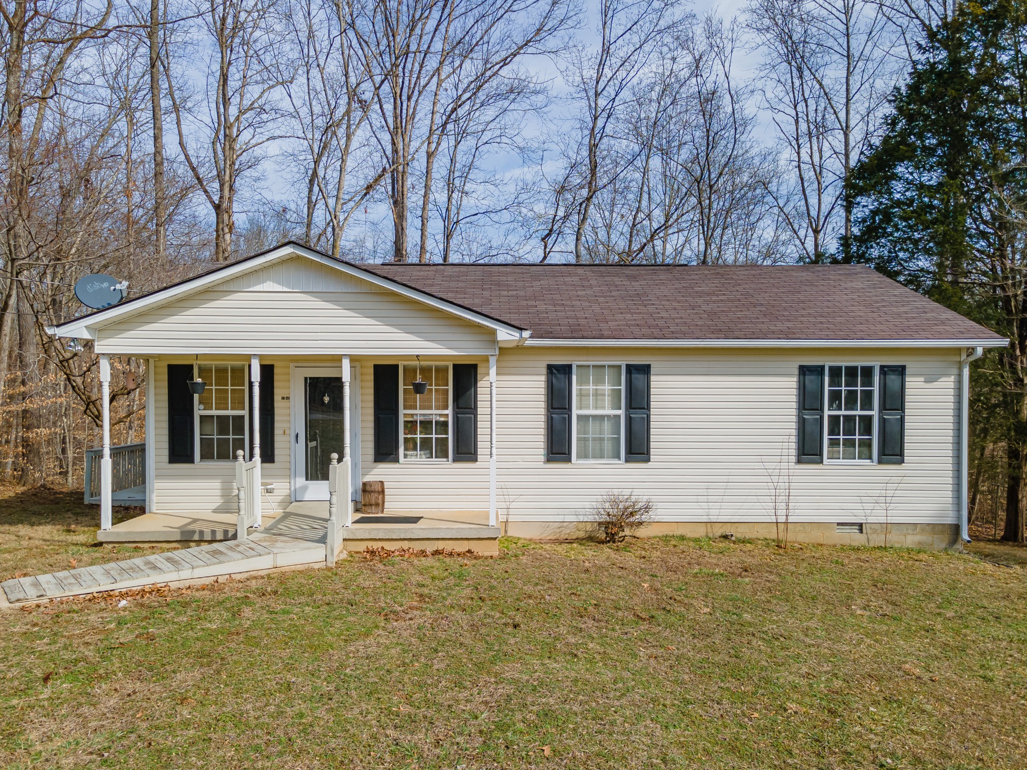 2640 Winding Way Rd Property Photo