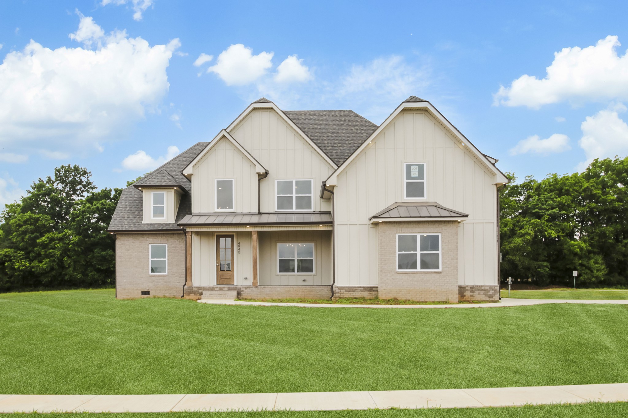 4940 Royal View Way Property Photo 1