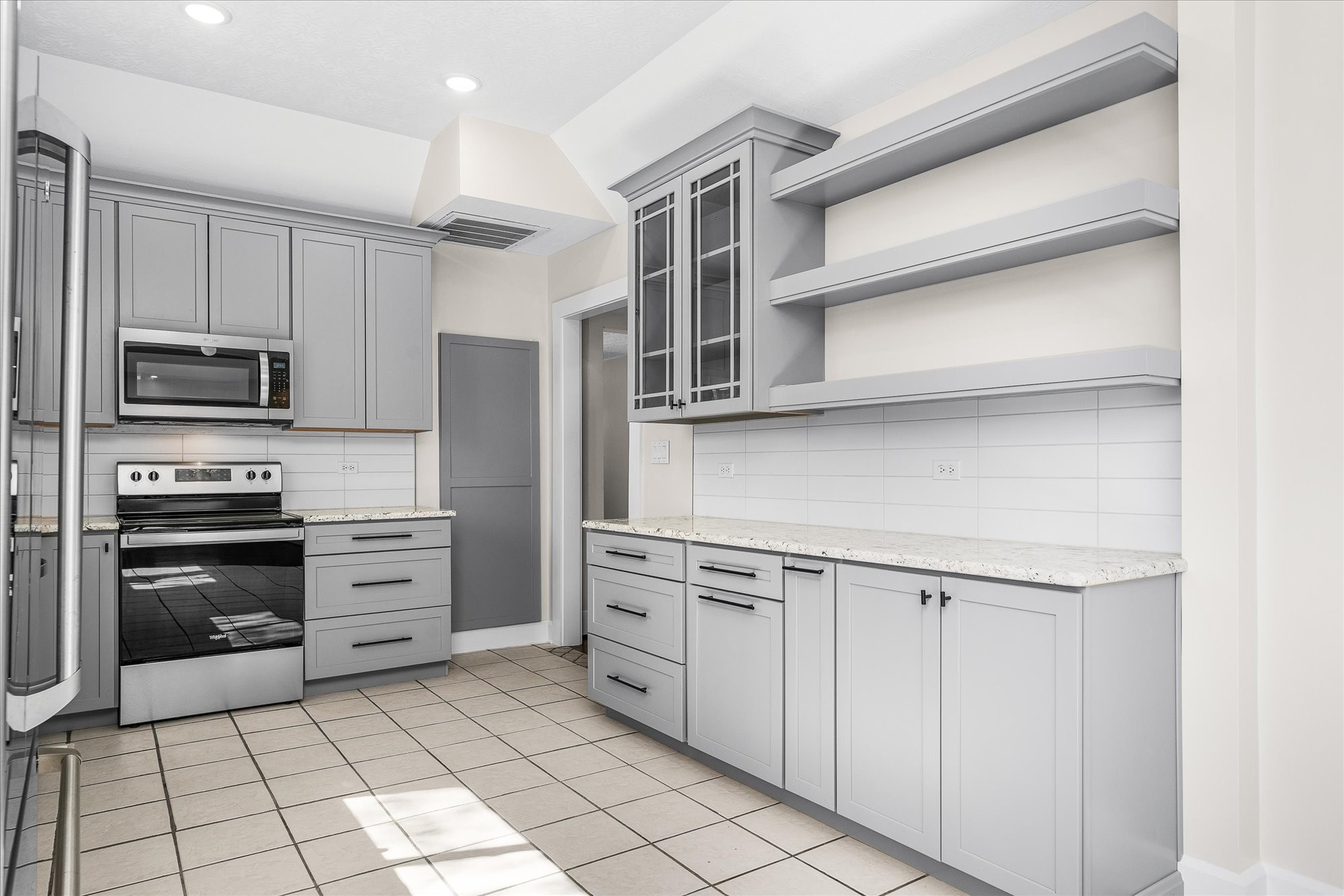 185 Tubular Dr Property Photo 4