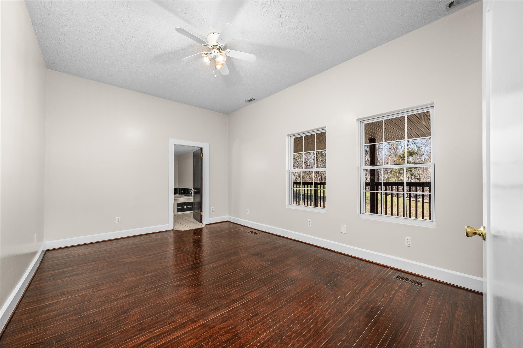 185 Tubular Dr Property Photo 17