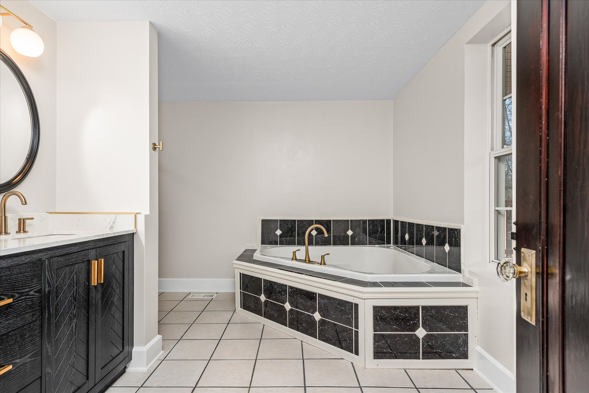 185 Tubular Dr Property Photo 22