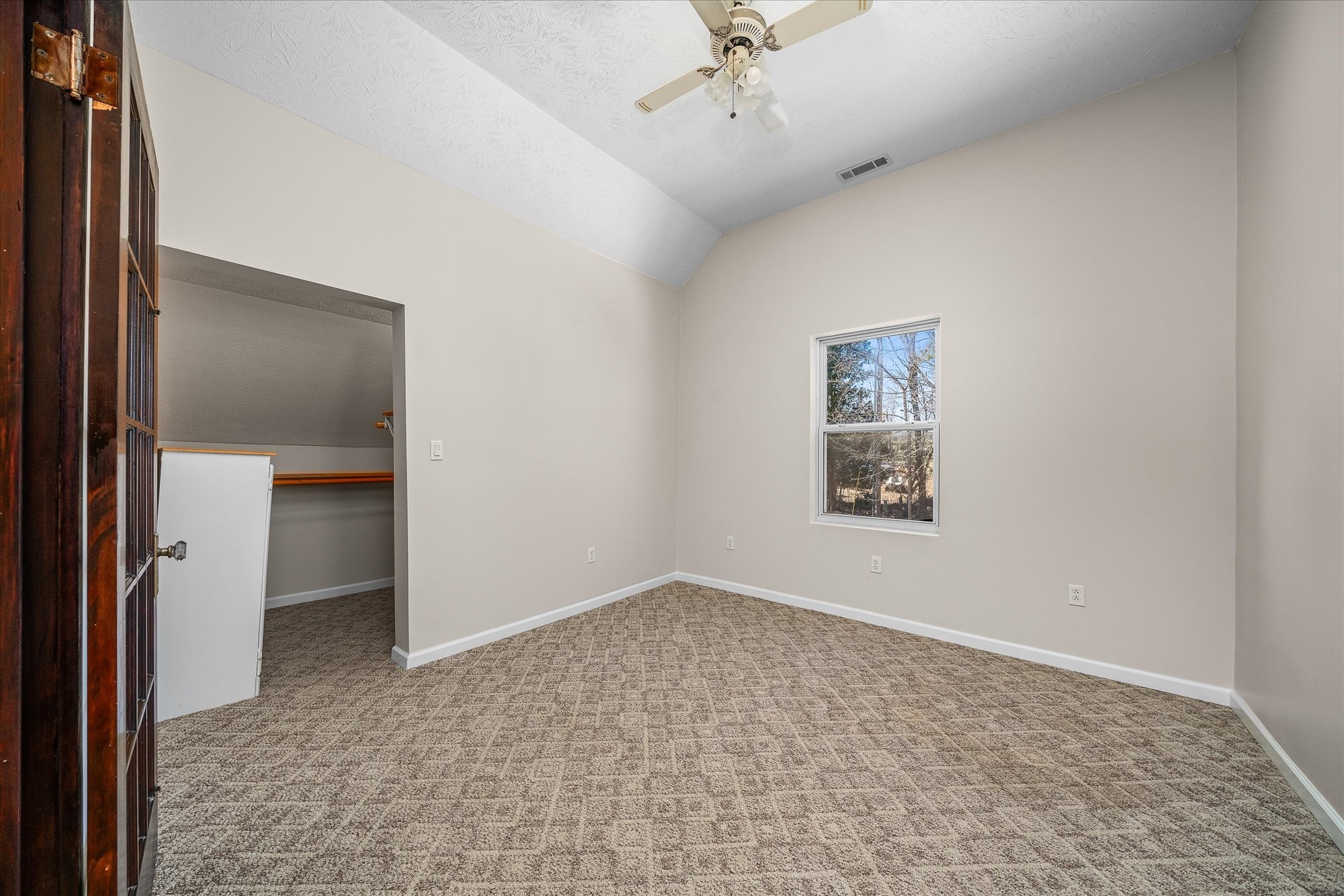 185 Tubular Dr Property Photo 28