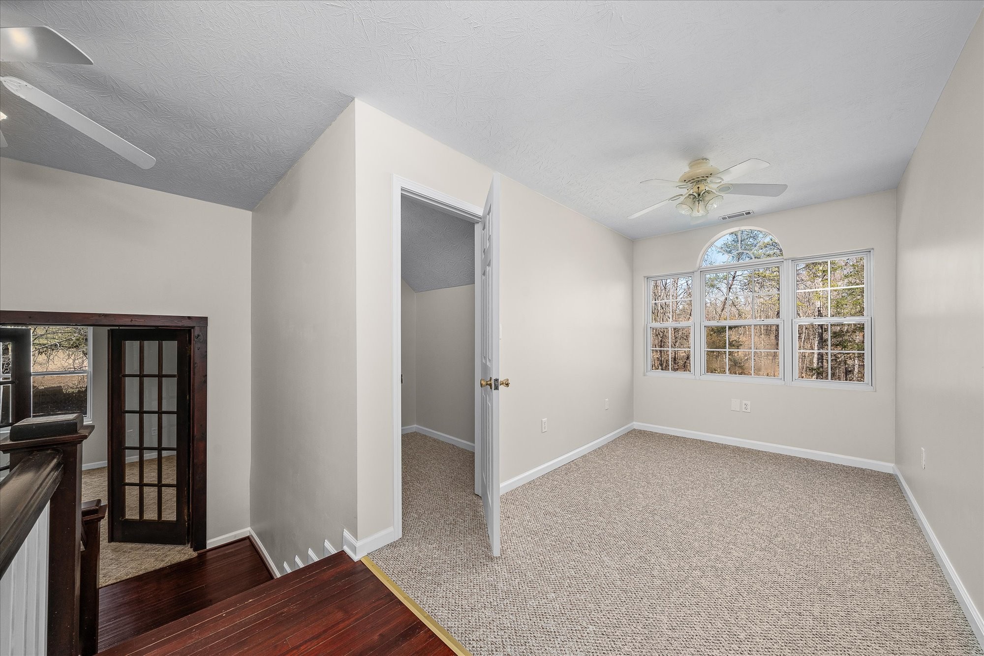 185 Tubular Dr Property Photo 32