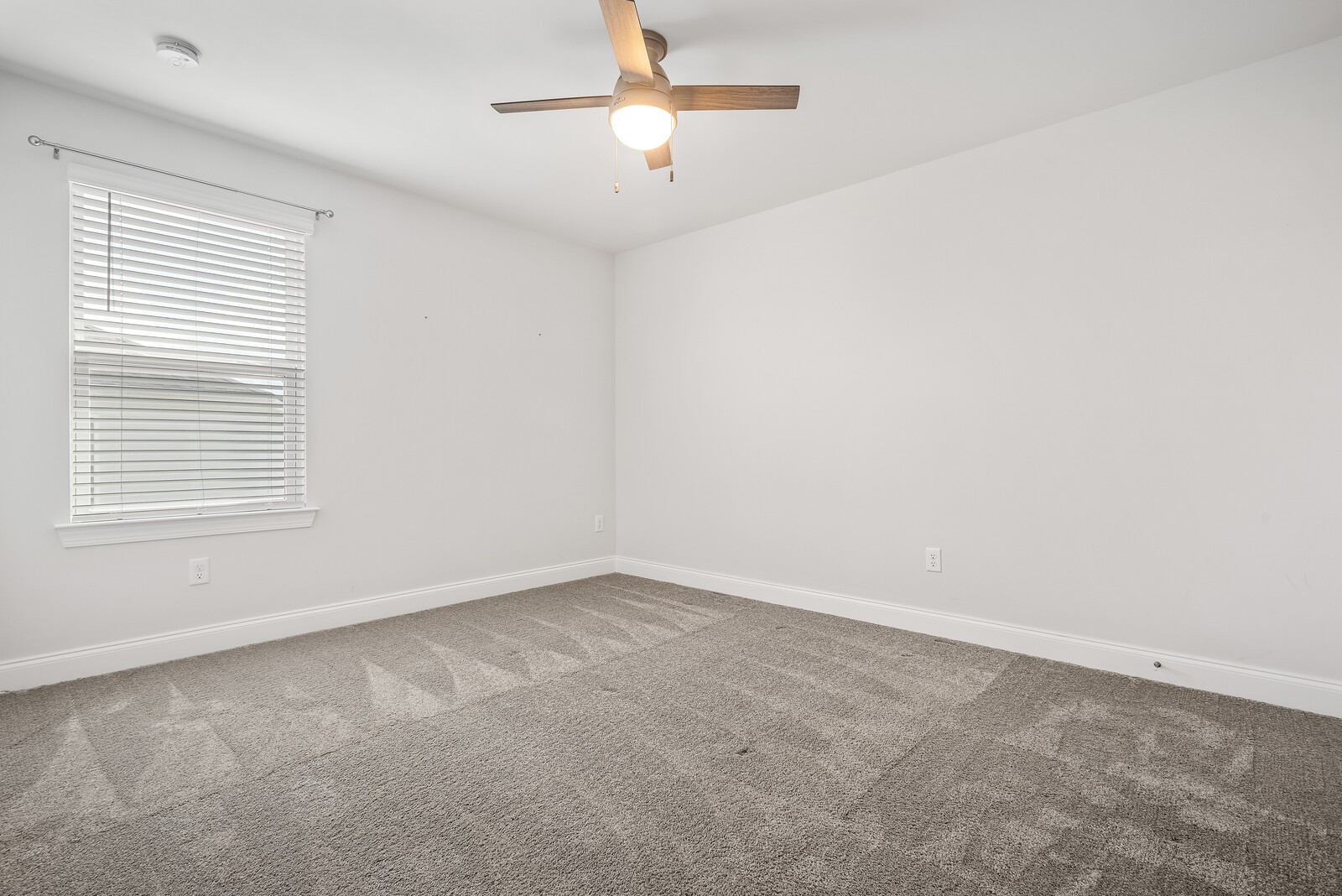 804 Ravensdowne Dr Property Photo 50