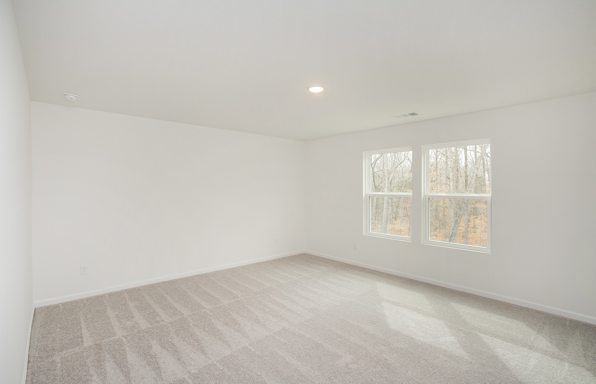 257 Brook Ave Property Photo 14