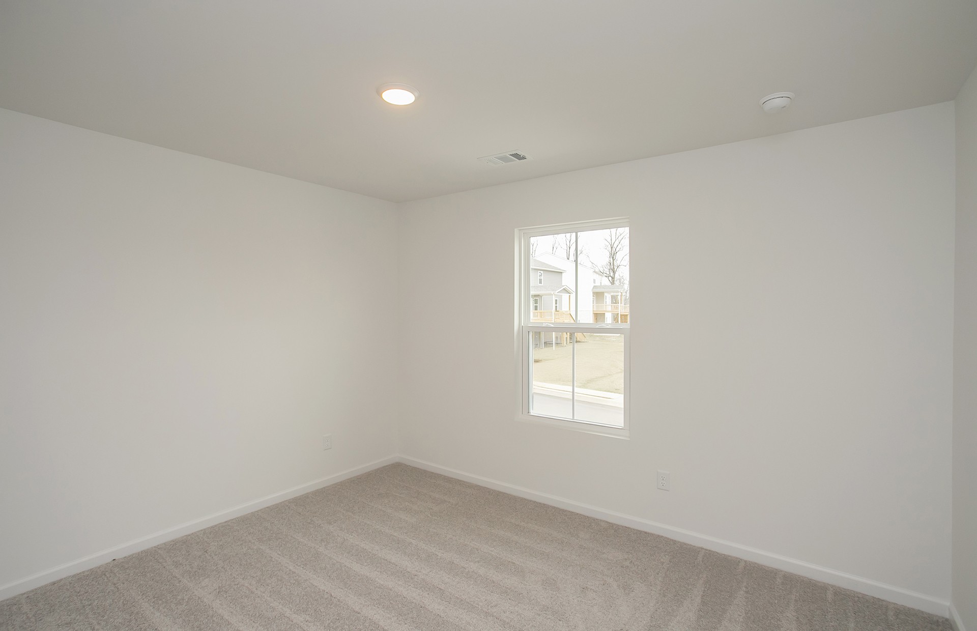 257 Brook Ave Property Photo 20