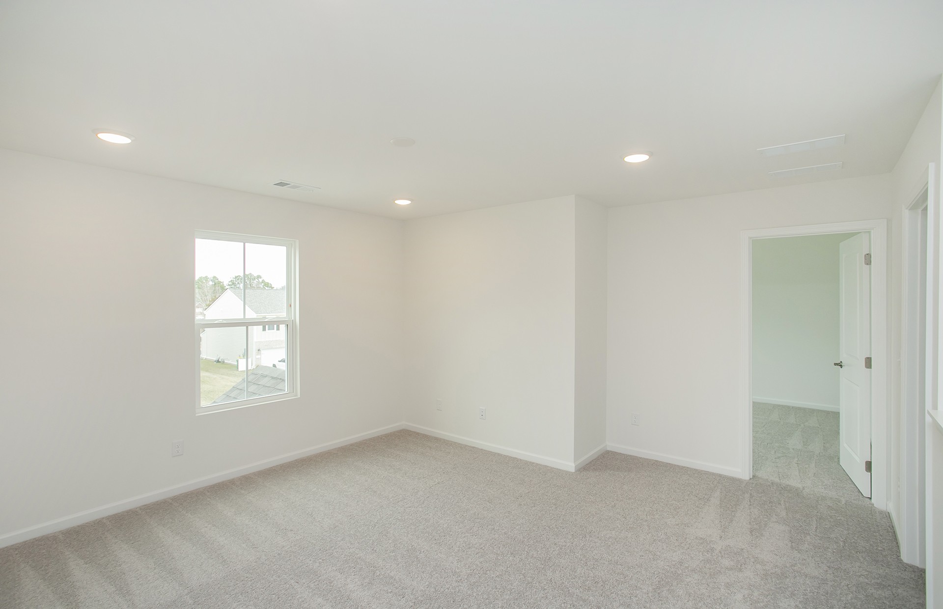 257 Brook Ave Property Photo 21