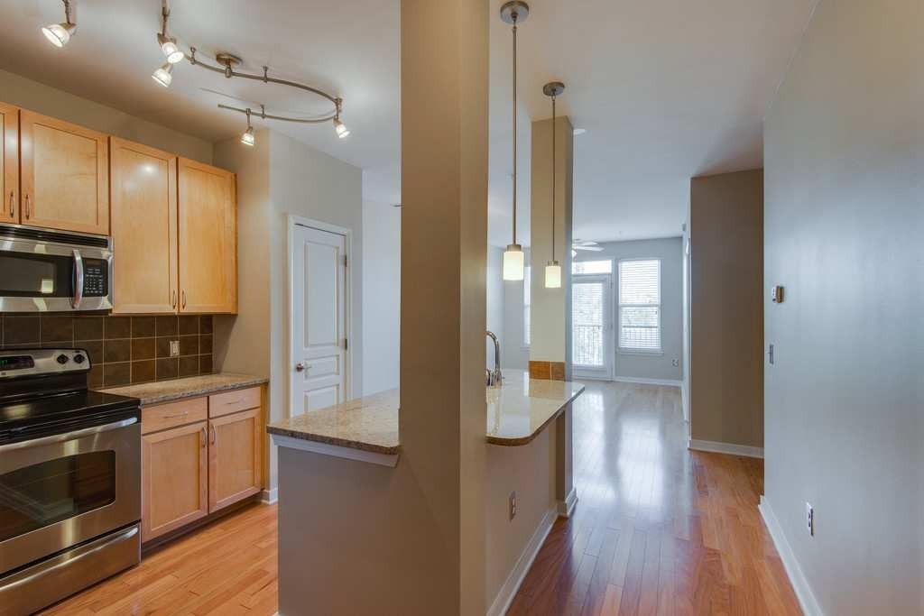 3000 Vanderbilt Pl Property Photo 13