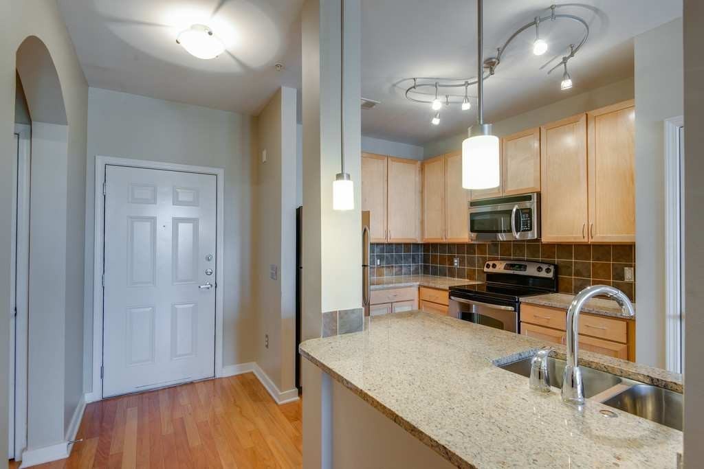 3000 Vanderbilt Pl Property Photo 15