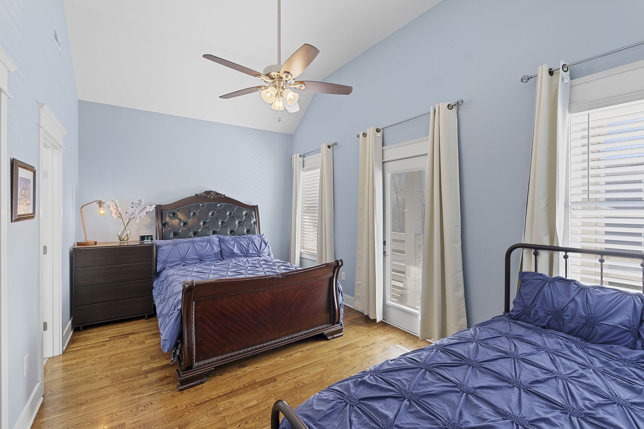 2306 Batavia St Property Photo 15
