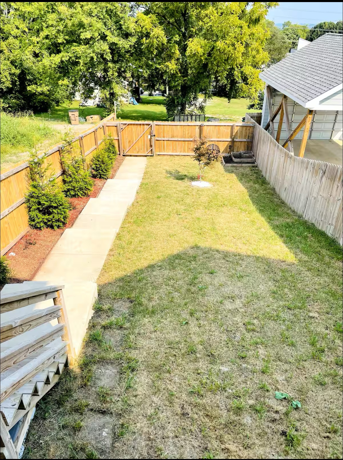2306 Batavia St Property Photo 25