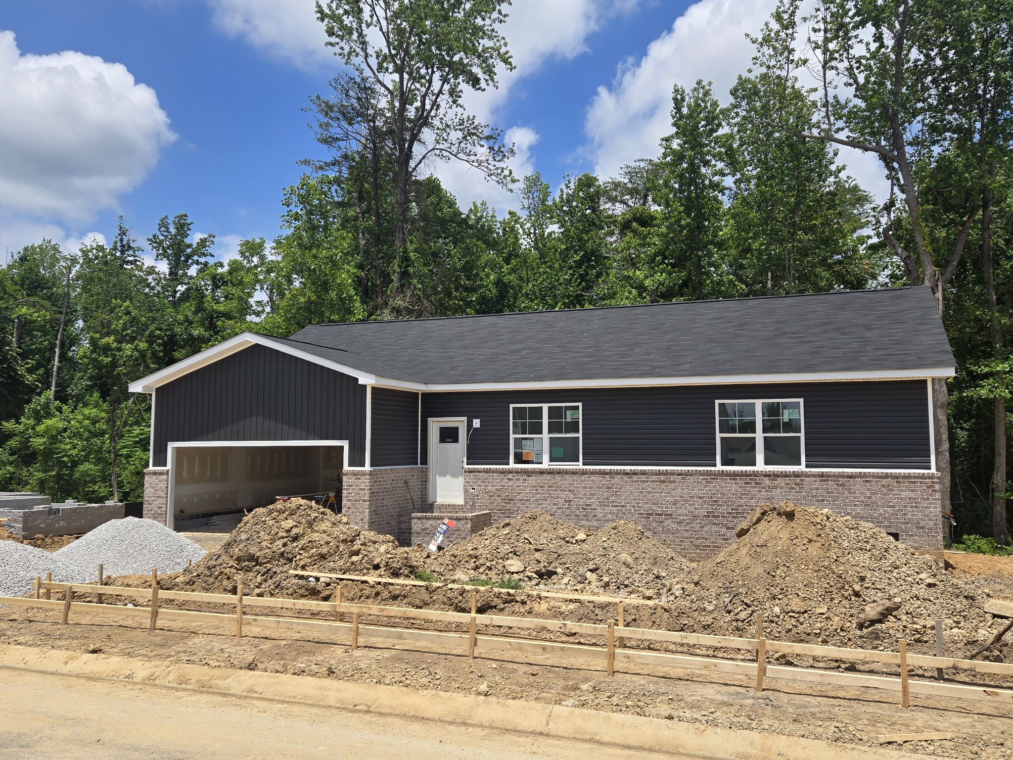 2390 Nelson Way Property Photo 1