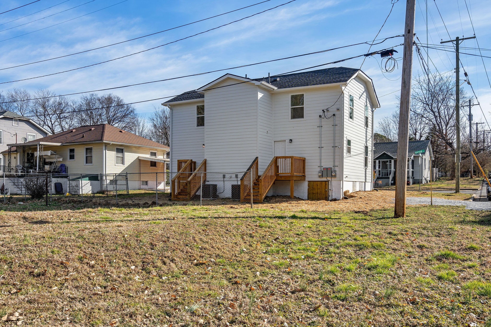 1414 Bryan St Property Photo 29