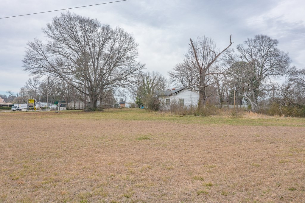 2100 Cleveland Hwy Property Photo 3