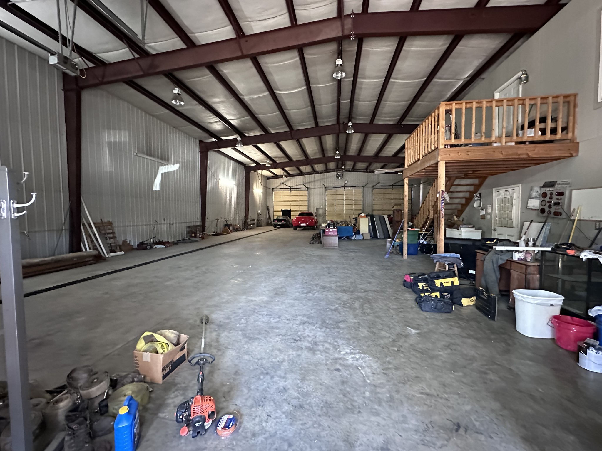 658 Crabtree Rd Property Photo 4