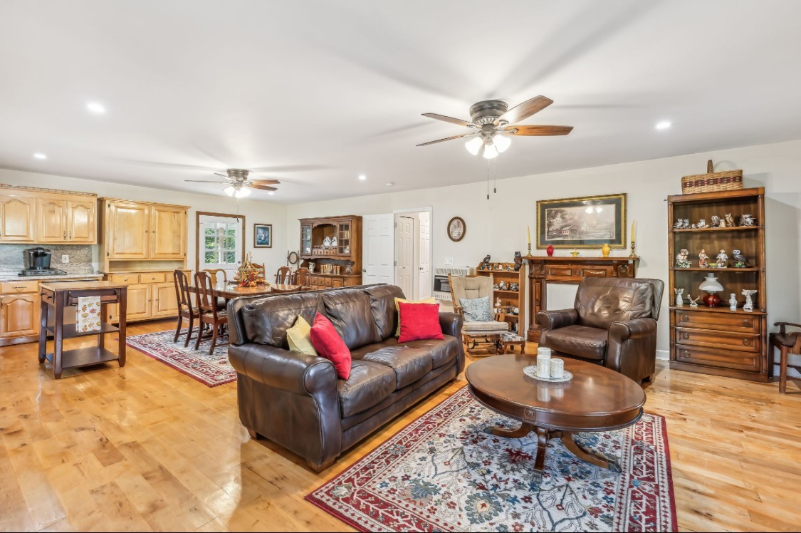 73 Jap Ln Property Photo 3